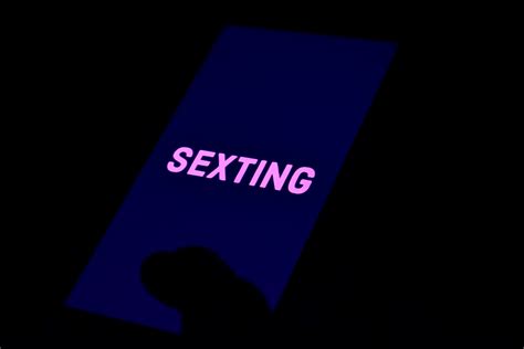 sexting anonymously|Koguko